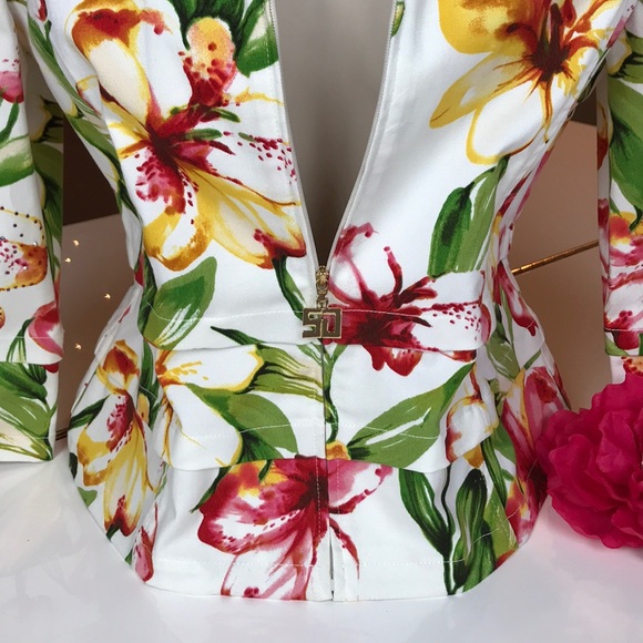 ST. JOHN SPORT BY MARIE GRAY WHITE FLORAL JACKET S - Picture 10 of 16
